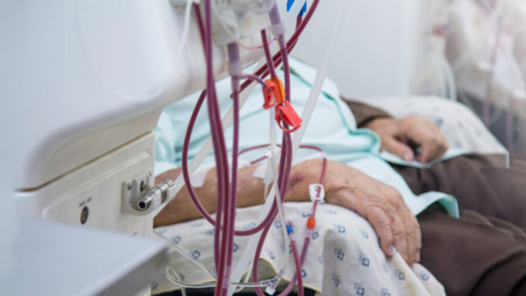 Pacientes renales de Aragua no reciben tratamiento por fallas en centro de salud