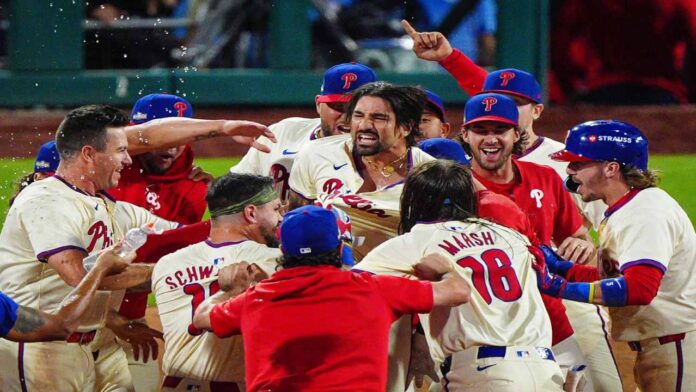 Los Phillies remontaron para evitar irse en desventaja a Nueva York