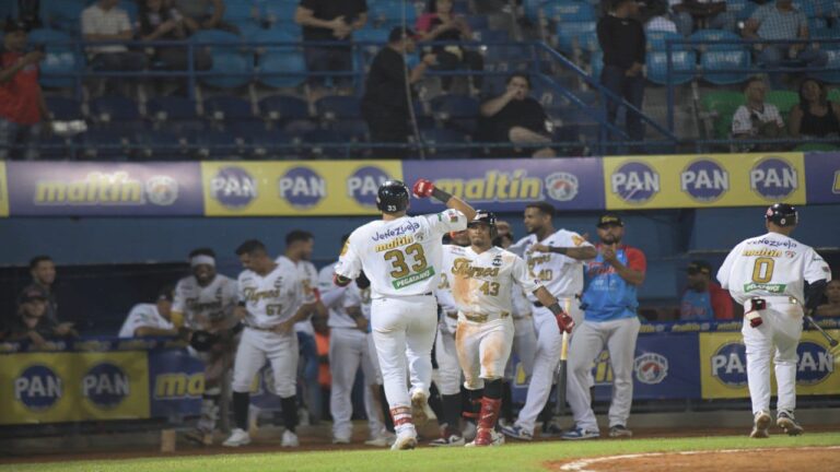Tigres necesitó entradas extras para cazar a Cardenales
