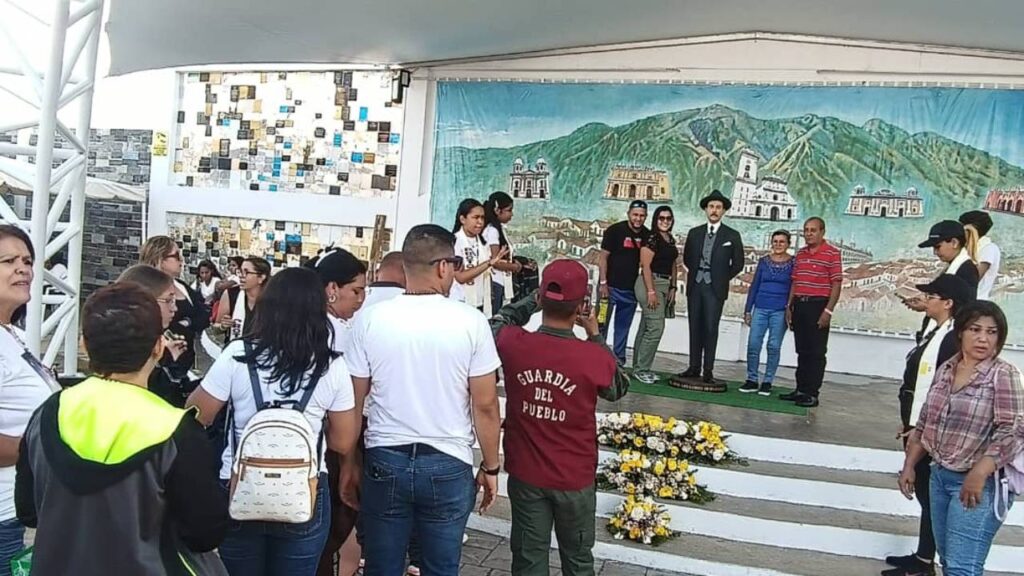 Feligreses realizan la 25.ª edición de la caminata de peregrinación al santuario de José Gregorio Hernández