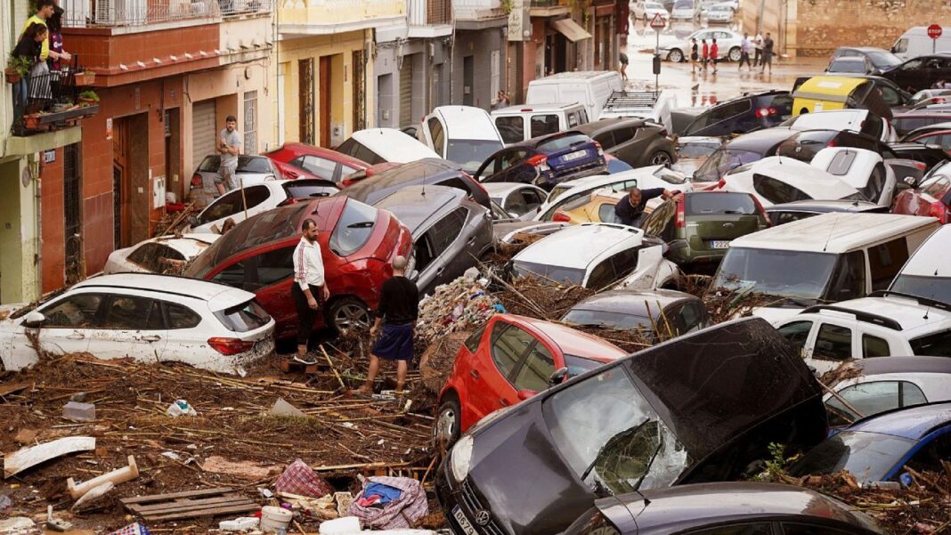 Ya son 62 las víctimas mortales por las inundaciones en Valencia