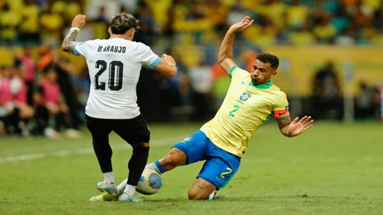 Brasil y Uruguay firmaron un empate que sabe a poco para ambos