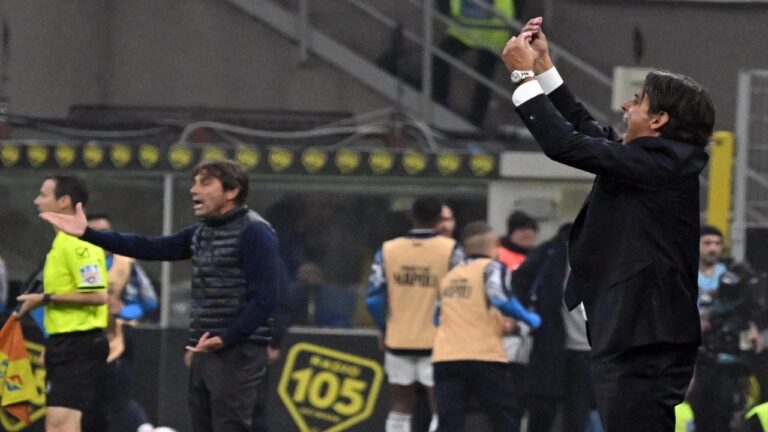 Inter y Nápoli dejaron abierta la pelea por el Scudetto