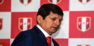 Detienen al presidente de federación de fútbol de Perú como parte de presunta red corrupta