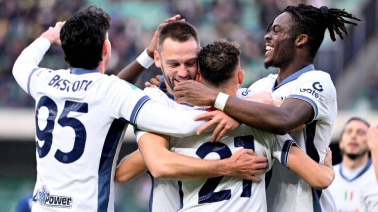 Inter destrozó a Hellas Verona para alcanzar el liderato de la Serie A