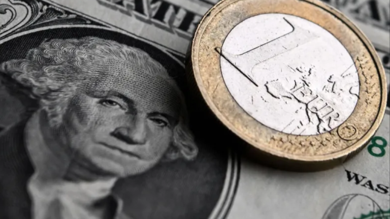 Euro retrocede a niveles de julio tras la victoria de Trump