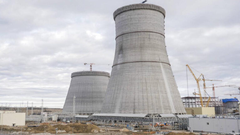 Ucrania reduce la producción de sus centrales atómicas tras ataques masivos