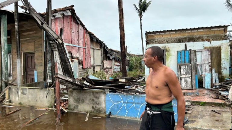 Más de 46.000 viviendas afectadas dejan sismos y huracanes en Cuba