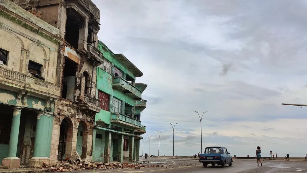 Cuba reporta daños en casas, electricidad y aludes de tierra por sismos en zona oriental