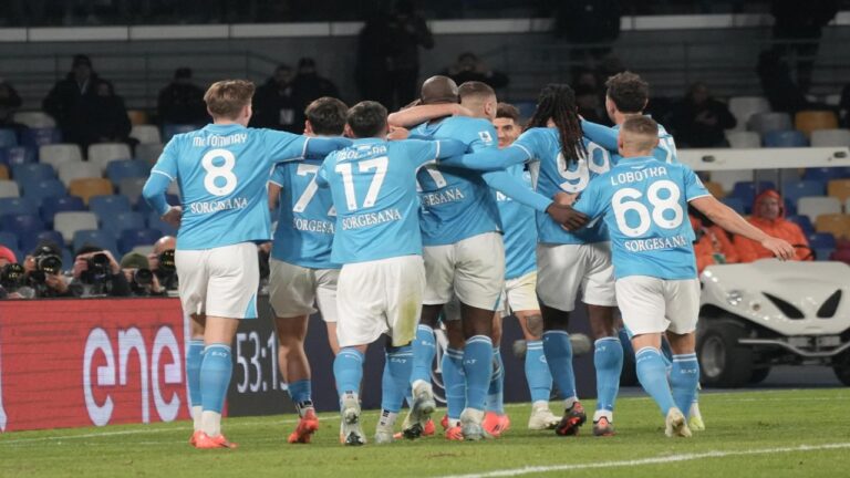 Lukaku devolvió al Nápoli a lo más alto de la liga italiana