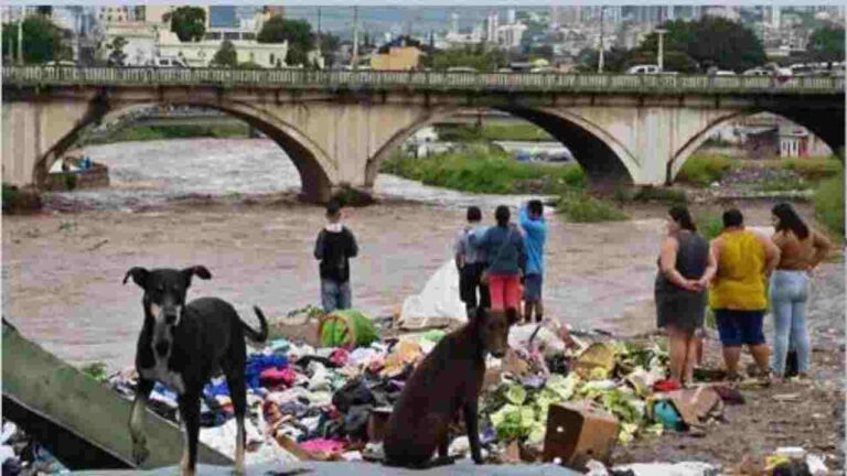 Fluye más ayuda a damnificados de tormenta Sara en Honduras tras mejoría del clima