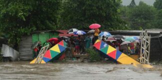 Un niño de 3 años es la segunda víctima mortal que causan las lluvias de Sara en Honduras