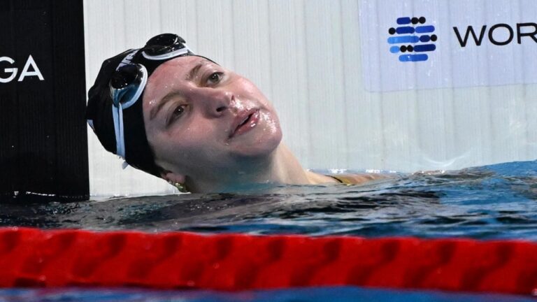 Kate Douglass batió el récord del mundo de los 200 estilos