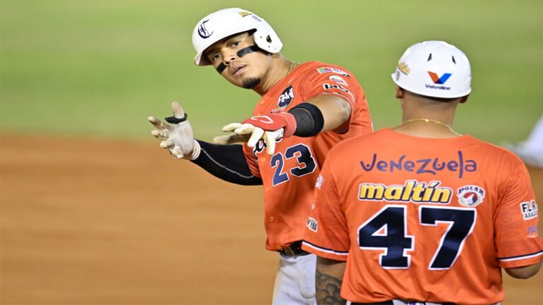 Caribes apaleó a Bravos para continuar respirando en la clasificación