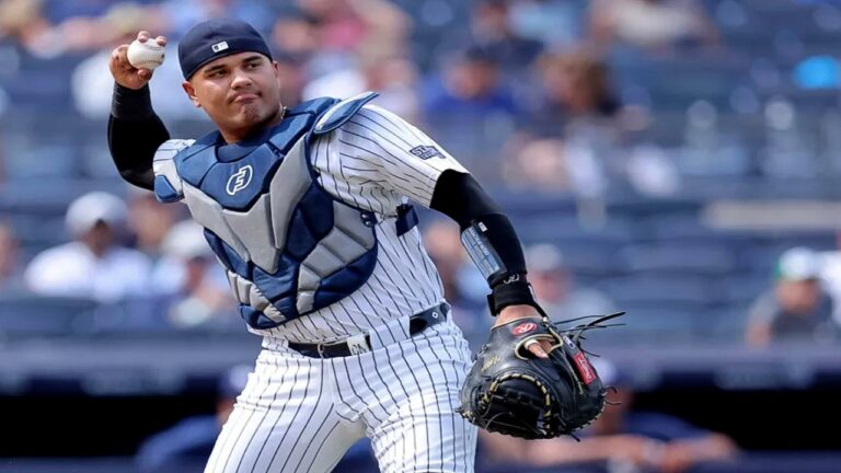 El receptor Carlos Narváez pasó vía cambio a Medias Rojas de Boston