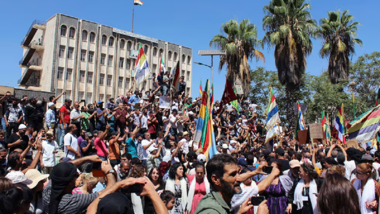 Ciudad drusa en sur de Siria «fuera de control» y el gobernador huye, dice Observatorio