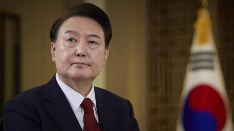 Parlamento surcoreano aprueba pesquisa especial contra el presidente Yoon