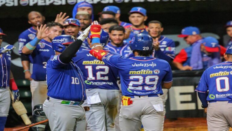 Tiburones se quedó con la nueva edición de la rivalidad capitalina
