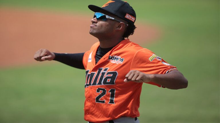 Jackson Chourio confirmó que se uniformará con Águilas en esta temporada