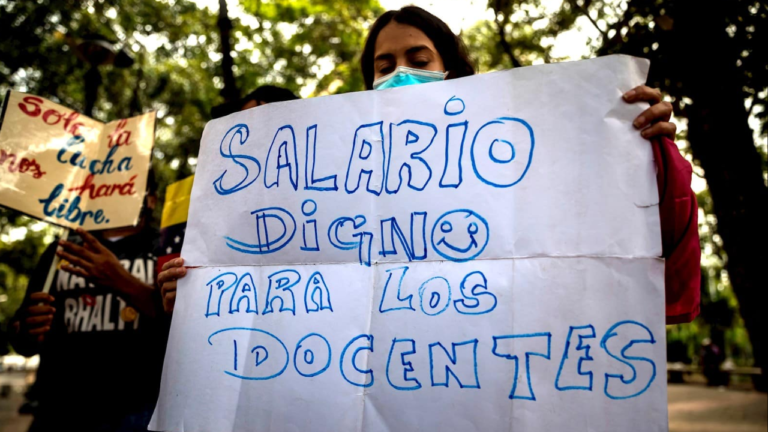 APUCV visibiliza la situación «crítica» de los salarios de los profesores universitarios