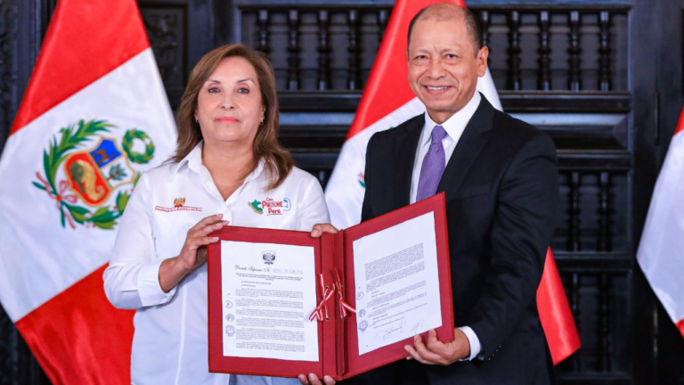 Gobierno de Perú incrementó el sueldo mínimo en 10,2 %