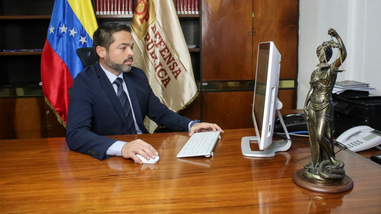 Defensor afirma que retardos procesales son por falta de expertos