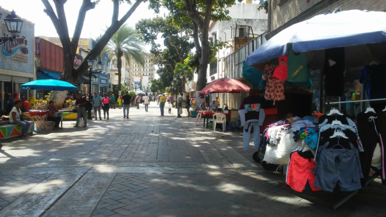 Empresarios de Nueva Esparta estiman incrementar las ventas navideñas