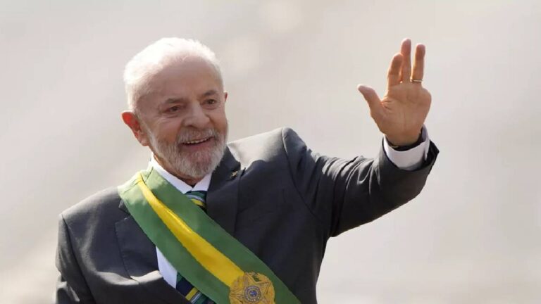 Mandatarios le desean una pronta recuperación a Lula tras ser operado de una hemorragia cerebral