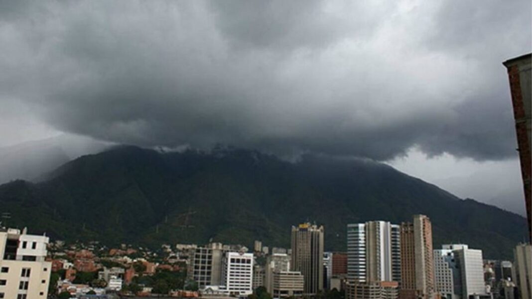 Prevén cielos parcialmente nublados y lluvias en algunos estados del país este #31Dic