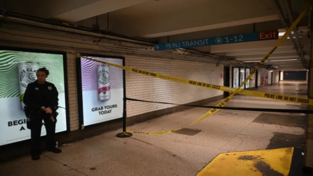 Un indigente sufre quemaduras en una estación del metro de Nueva York