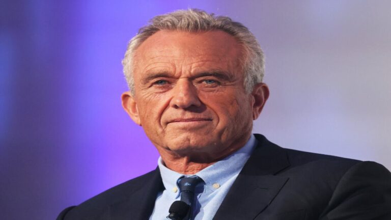 77 premios Nobel piden al Senado de EEUU rechazar a Kennedy Jr. como secretario de Salud