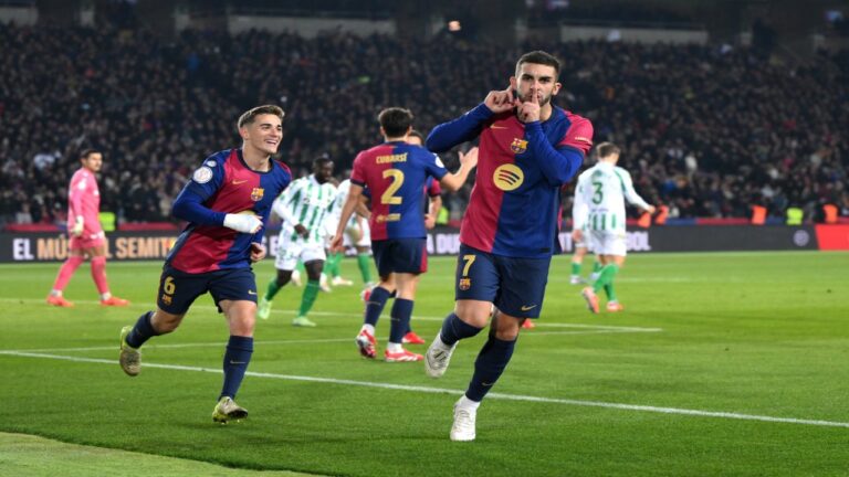 Barcelona dio una demostración de fútbol total frente a Valencia