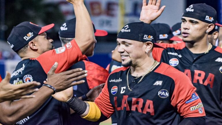 Cardenales finalmente despegó en la isla
