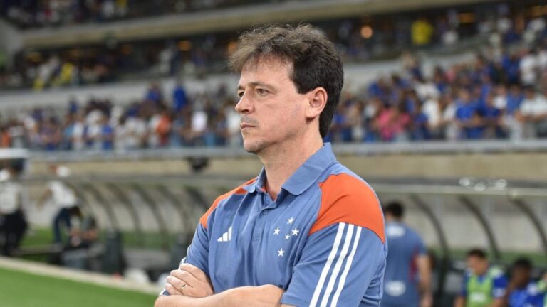 Cruzeiro separa caminos con Fernando Diniz