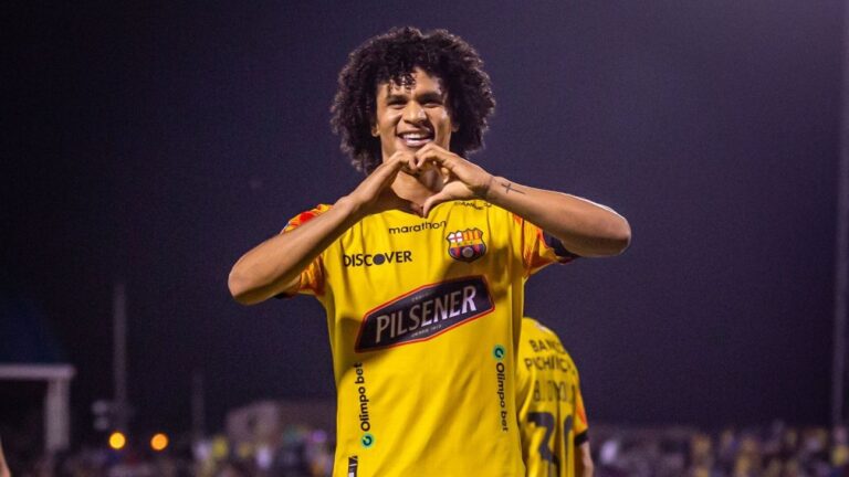 Eduard Bello es nuevo refuerzo de Universidad Católica de Chile