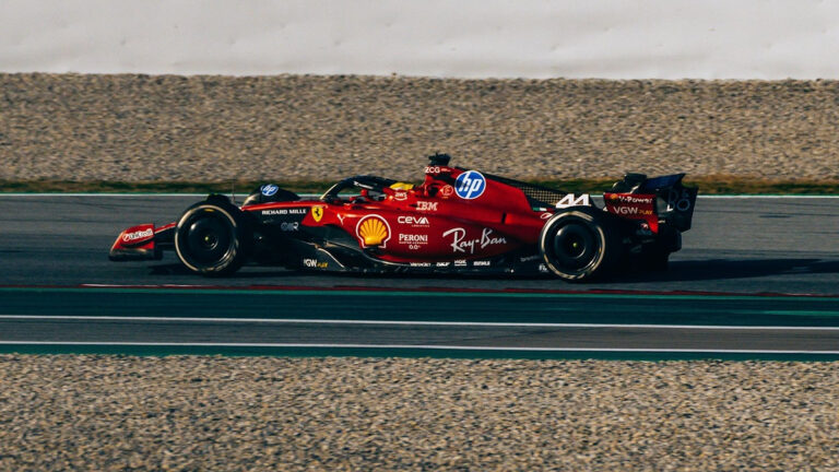 Ferrari bautizó el monoplaza que conducirán Hamilton y Leclerc en 2025