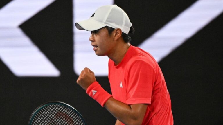 Learner Tien superó a Daniil Medvedev en un duelo parejo
