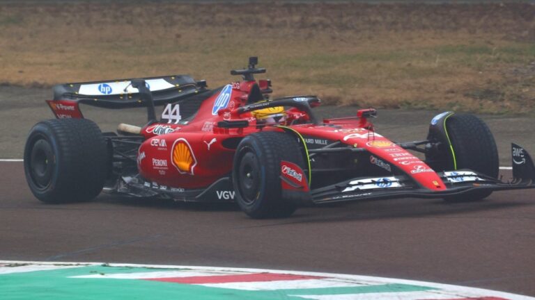 Lewis Hamilton rodó por primera vez en un Ferrari