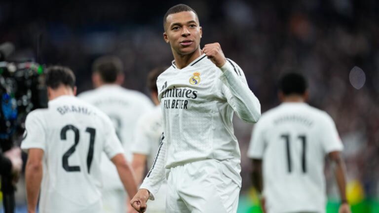 El Santiago Bernabéu deliró con la presentación de Mbappé y Real Madrid