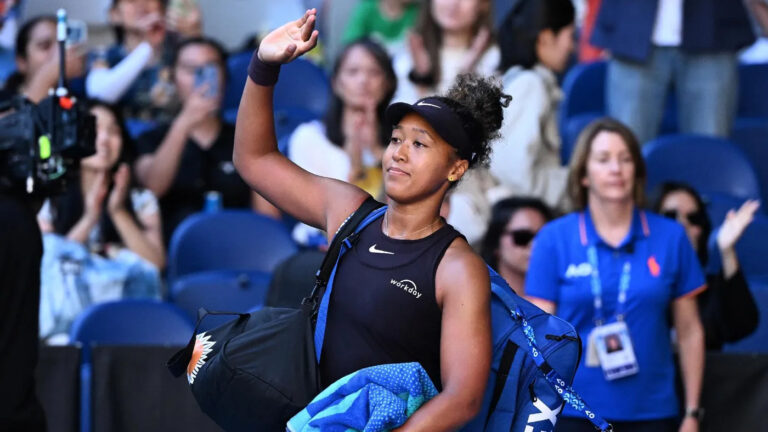 Osaka le dice adiós al Abierto de Australia por lesión