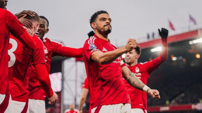 Nottingham Forest continúa cazando la posición de escolta
