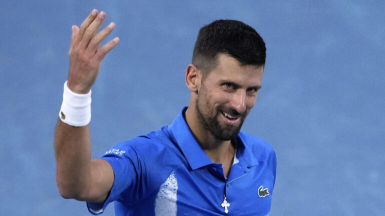 Djokovic tacha a Alcaraz y decidirá con Zverev un cupo a la final