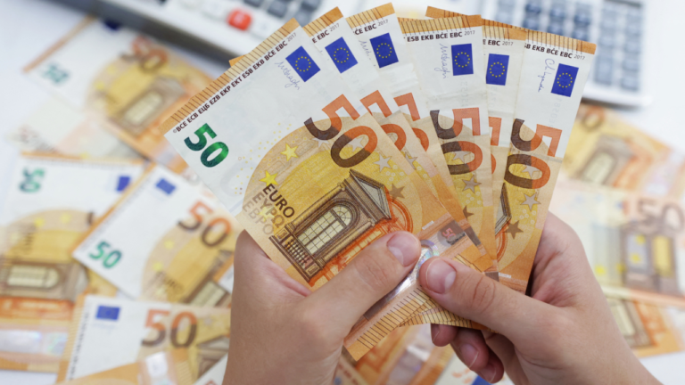 El euro sube a $1,0315 tras repunte de la inflación en EEUU