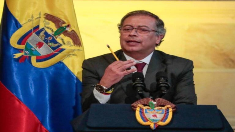 Petro dice que lo sometieron a una cirugía para sacarle una «masa que pudo ser maléfica»
