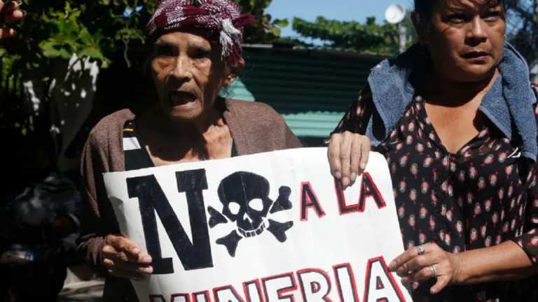 Ambientalistas y obispos piden derogar ley que permite explotación minera en El Salvador