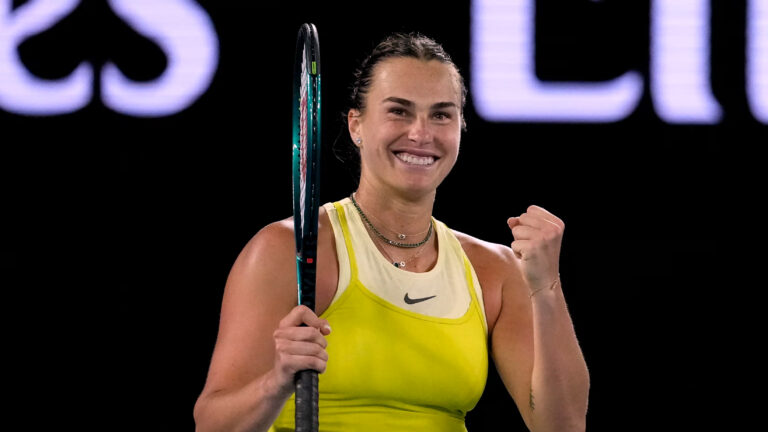 Sabalenka sigue con paso firme y se verá con Badosa en semifinales