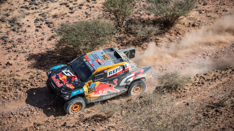 Quintero gana la quinta etapa tras la sanción de Al-Attiyah y Lategan sigue líder