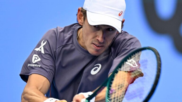 De Minaur, Rublev y Medvedev ya esperan en los cuartos de final en Doha