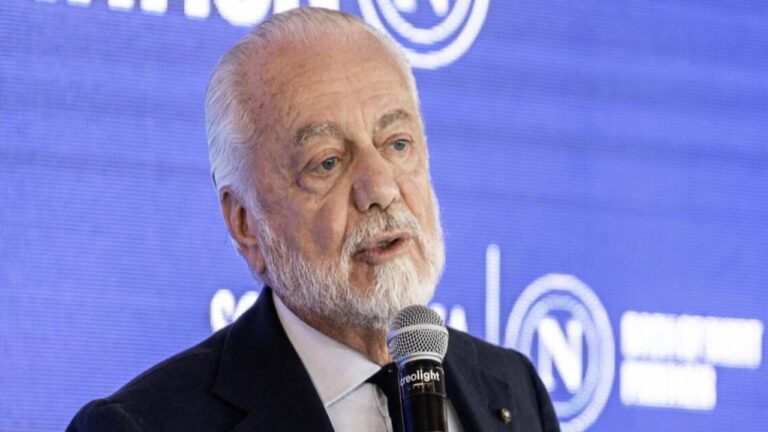 Fiscalía pide llevar a juicio al Napoli y a De Laurentiis por el fichaje de Osimhen