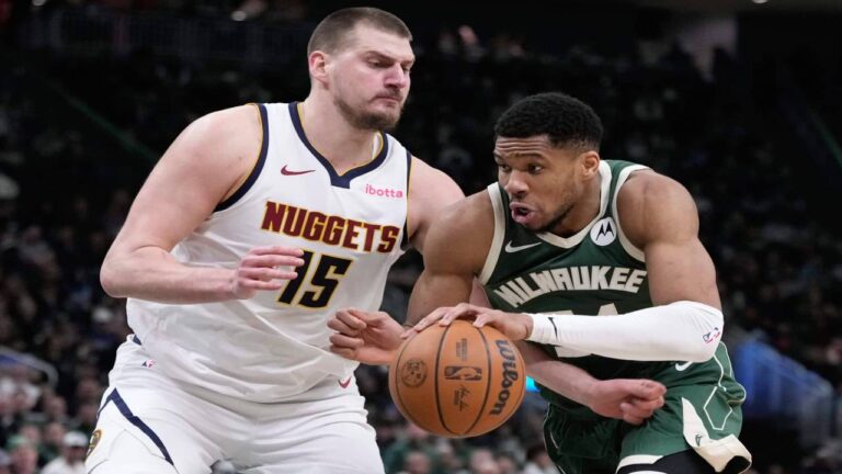 Giannis le ganó el duelo de gigantes a Jokic